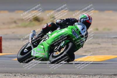 media/Oct-08-2022-SoCal Trackdays (Sat) [[1fc3beec89]]/Turn 14 (1050am)/